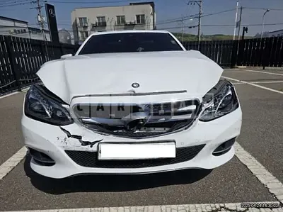 Photo 1 of 18: 2016 Mercedes-Benz E220 BlueTec — Korean insurance auction