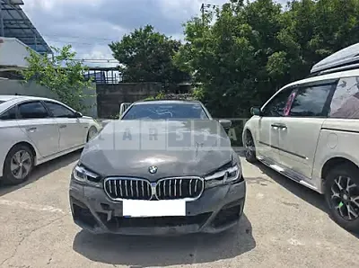 Photo 1 of 47: 2022 BMW 520i — Korean insurance auction