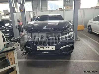Photo 1 of 25: 2018 BMW 730Ld xDrive, VIN WBA7G6105JB074190 — Korean insurance auction