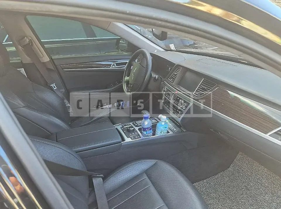 Photo 2 of 6: 2017 Genesis G80 — Korean insurance auction