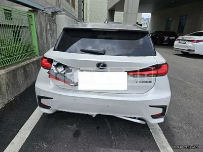 Photo 1 of 18: 2018 Lexus CT200h — Korean insurance auction