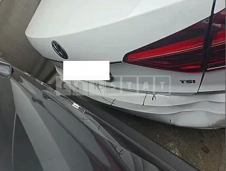 Photo 2 of 10: 2018 Volkswagen Passat 2.0 TSI — Korean insurance auction