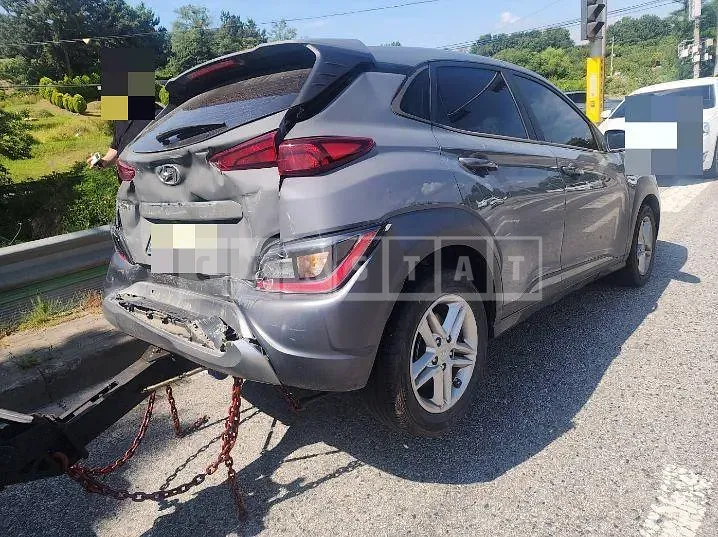 Photo 2 of 3: 2021 Hyundai Kona Gasoline — Korean insurance auction