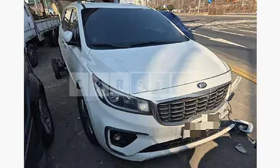Photo 1 of 21: 2018 Kia Carnivals — Korean insurance auction