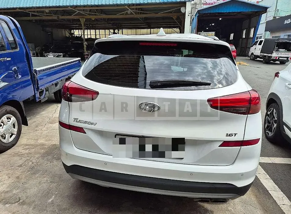 Photo 2 of 12: 2019 Hyundai Tucson TL — Korean insurance auction