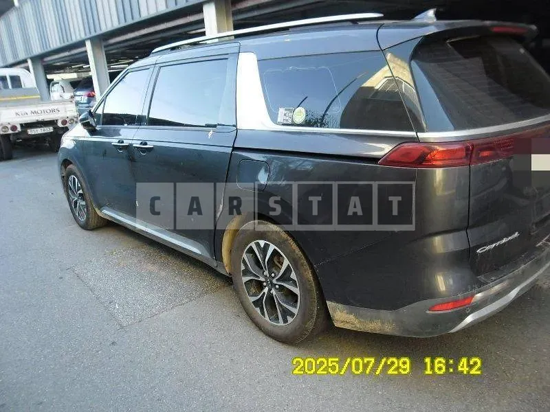 Photo 2 of 66: 2021 Kia Carnivals, VIN KNANC81BBMS089317 — Korean insurance auction