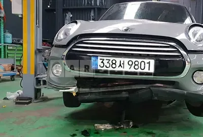 Photo 1 of 5: 2015 MINI Cooper D Five-Door, VIN WMWXT3106F2B73976 — Korean insurance auction