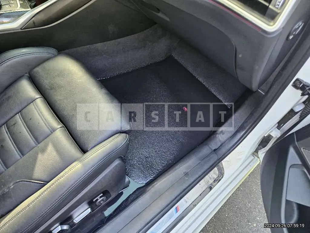 Photo 2 of 25: 2023 BMW M340i — Korean insurance auction