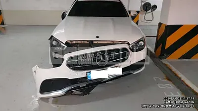 Photo 1 of 11: 2021 Mercedes-Benz E 350 4Matic — Korean insurance auction