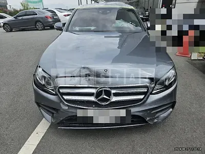 Photo 1 of 41: 2017 Mercedes-Benz E300 — Korean insurance auction