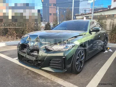 Photo 1 of 50: 2022 BMW i4 eDrive40, VIN WBY71AW03NFN20463 — Korean insurance auction