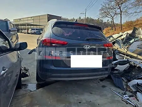 Photo 2 of 11: 2019 Hyundai Tucson — Korean insurance auction