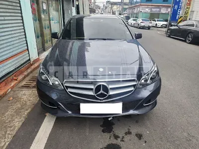 Photo 1 of 19: 2016 Mercedes-Benz E 300 4Matic, VIN WDDHF8BB0GB273958 — Korean insurance auction
