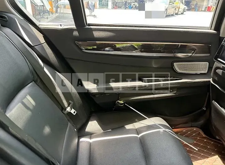 Photo 2 of 35: 2014 BMW 750Li xDrive, VIN WBAYF8103FD185738 — Korean insurance auction