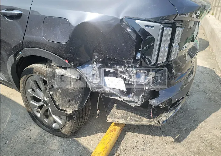Photo 2 of 37: 2021 Kia Sorento — Korean insurance auction