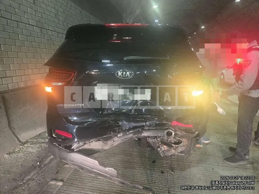 Photo 2 of 10: 2019 Kia Sorento Gasoline — Korean insurance auction