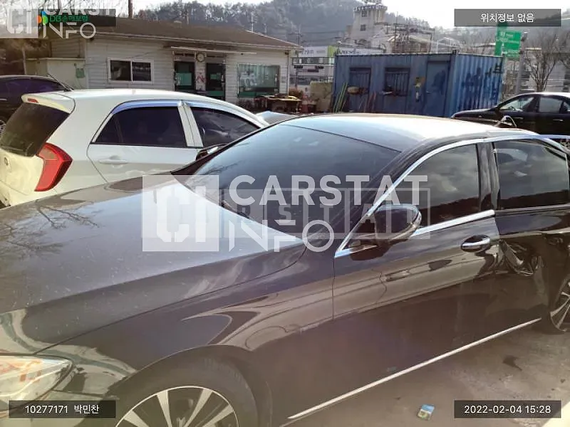 Photo 2 of 21: 2019 Mercedes-Benz E300 e, VIN WDDZF5DBXKA691877 — Korean insurance auction