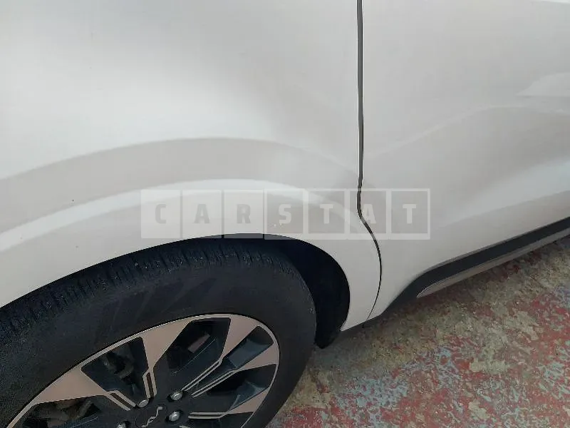 Photo 2 of 41: 2023 Kia Carnival Gasoline — Korean insurance auction