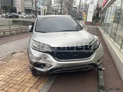 Photo 1 of 11: 2016 Honda CR-V 4WD — Korean insurance auction