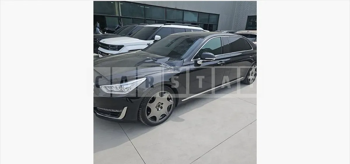 Photo 2 of 13: 2018 Genesis EQ900 Limousine — Korean insurance auction