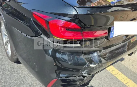 Photo 3 of 3: 2017 BMW 520d xDrive — Korean insurance auction