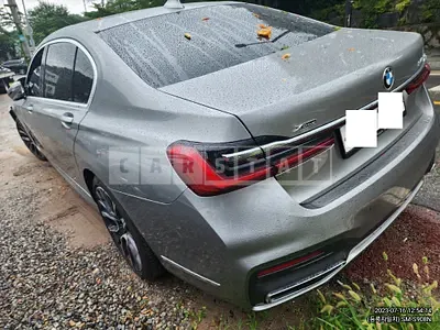 2020 BMW 740Li xDrive M Sport Package