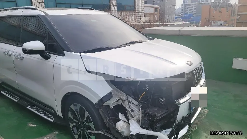 Photo 2 of 75: 2021 Kia Carnival 2.2, VIN KNANE81BBMS067503 — Korean insurance auction