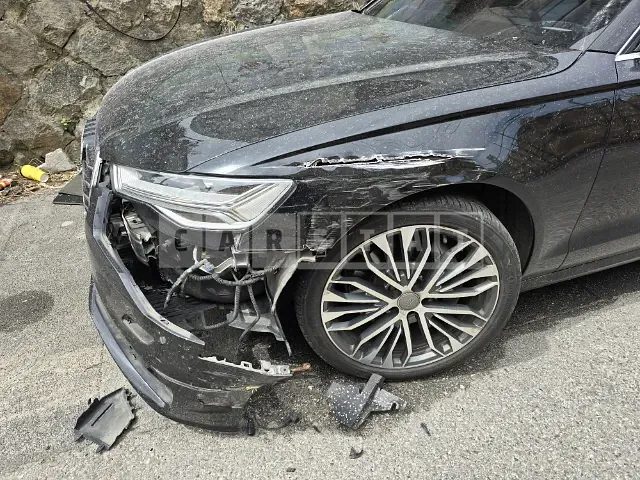 Photo 2 of 4: 2016 Audi (parts) A6 50 TDI Front Left Headlamp — Korean insurance auction