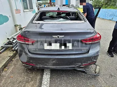 Photo 1 of 10: 2015 Genesis 3.3 — Korean insurance auction