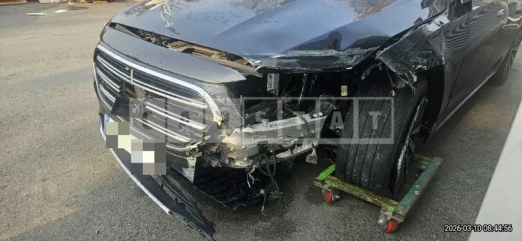 Photo 2 of 9: 2024 Mercedes-Benz E 300 4Matic — Korean insurance auction