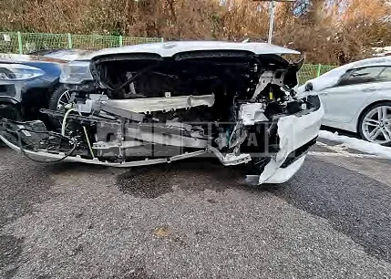 Photo 2 of 24: 2020 BMW 530i M Sport Package, VIN WBAJR5104LCE82917 — Korean insurance auction