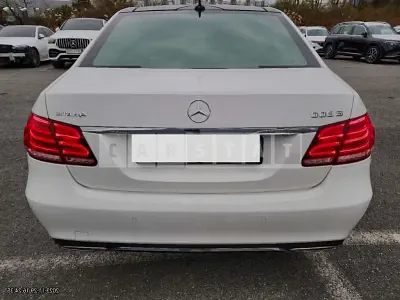 Photo 1 of 9: 2015 Mercedes-Benz E300 4Matic, VIN WDDHF8BB6FB141298 — Korean insurance auction