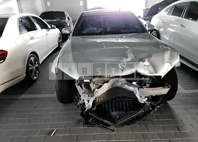 Photo 1 of 35: 2018 Mercedes-Benz E 300 4Matic, VIN WDDZF4KB5JA418034 — Korean insurance auction