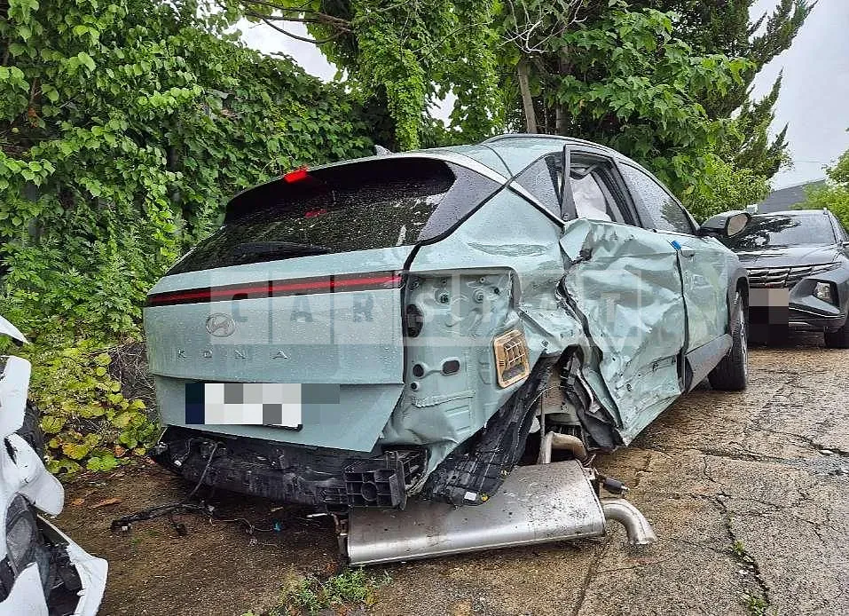 Photo 2 of 29: 2023 Hyundai Kona — Korean insurance auction