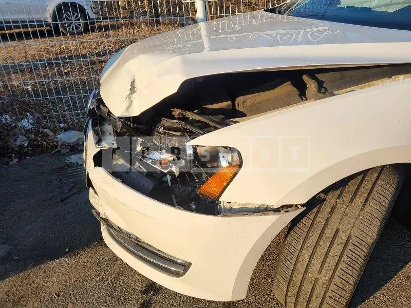 Photo 2 of 8: 2014 Volkswagen Passat 2.0 TDI (2012 Change Model) — Korean insurance auction