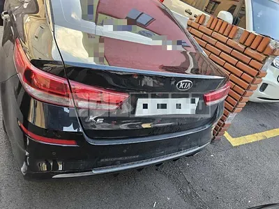 Photo 1 of 9: 2019 Kia K5 — Korean insurance auction