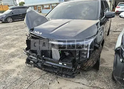 Photo 1 of 30: 2025 Kia Carnival — Korean insurance auction