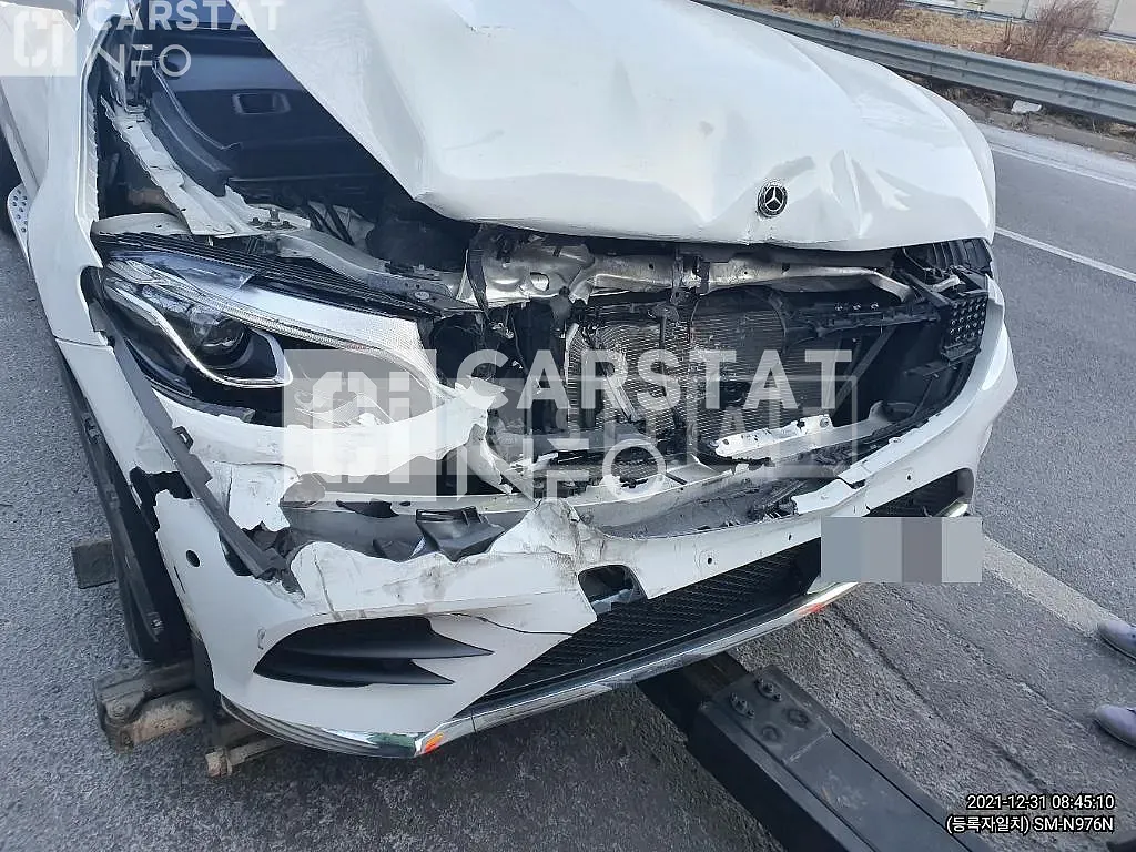 Photo 2 of 15: 2018 Mercedes-Benz GLC220 d 4Matic Coupe, VIN WDC0J0FB2JF381493 — Korean insurance auction