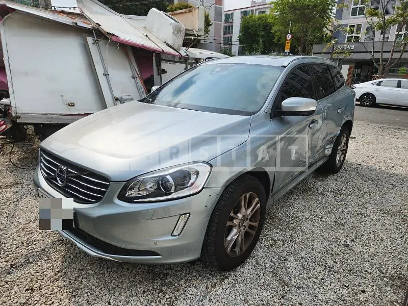 Photo 2 of 11: 2015 Volvo XC60D4 — Korean insurance auction