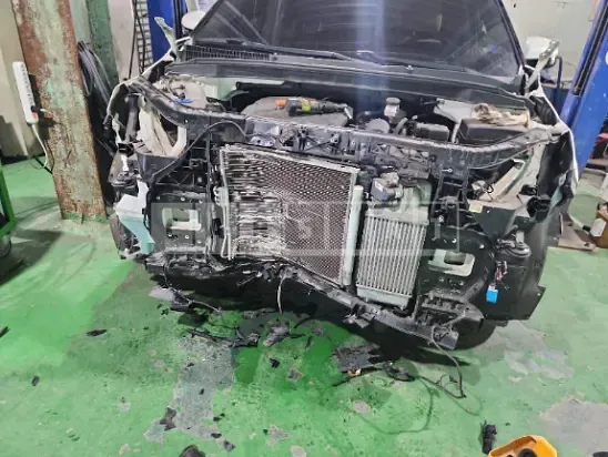 Photo 2 of 14: 2022 Kia Carnival — Korean insurance auction