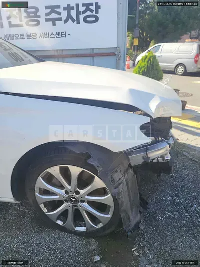 Photo 1 of 10: 2018 Mercedes-Benz E300, VIN WDDZF4JB7KA498259 — Korean insurance auction