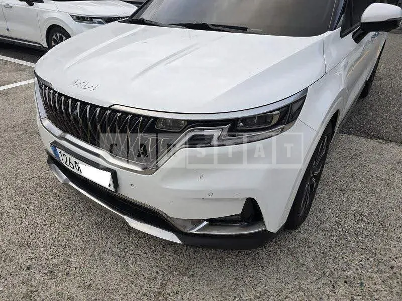 Photo 2 of 48: 2023 Kia Carnival, VIN KNANC81BBPS320502 — Korean insurance auction