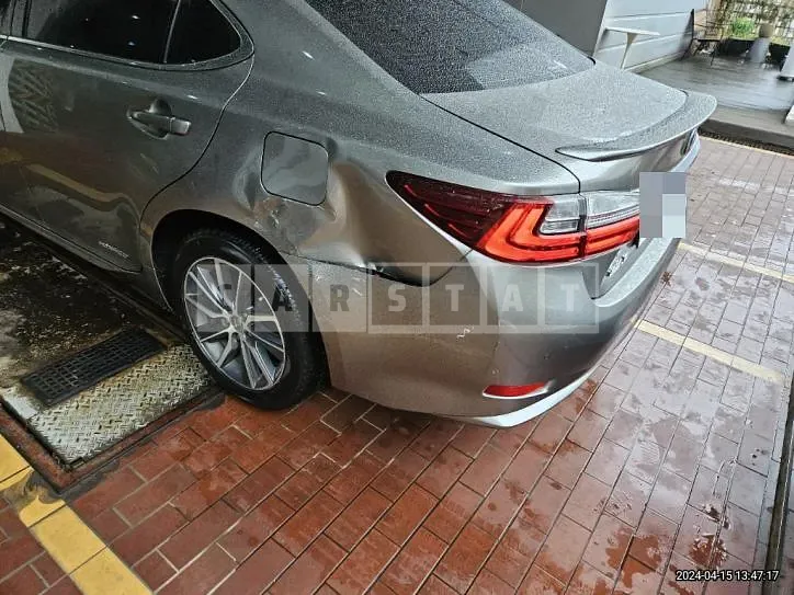 Photo 2 of 18: 2017 Lexus ES300h — Korean insurance auction