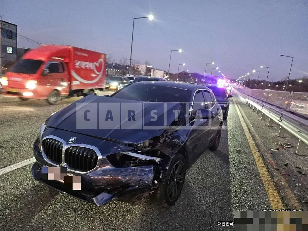 Photo 2 of 11: 2020 BMW 118d — Korean insurance auction
