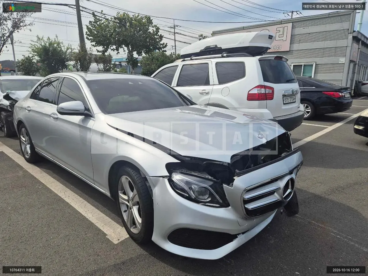 Photo 2 of 8: 2017 Mercedes-Benz E220 d, VIN WDDZF0EB0HA032202 — Korean insurance auction