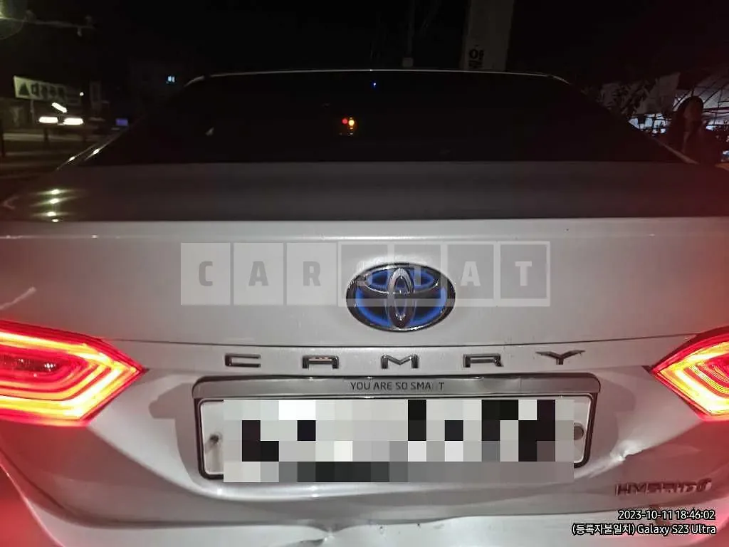 Photo 2 of 15: 2017 Toyota Camry Hybrid — Korean insurance auction