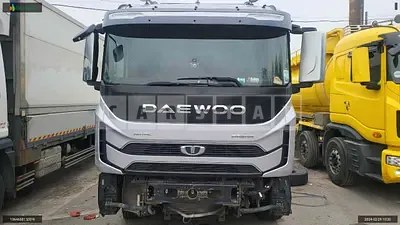 Photo 1 of 13: 2018 트럭 /한국쓰리축 16톤트럭, VIN KLTJL9CJBKK000300 — Korean insurance auction