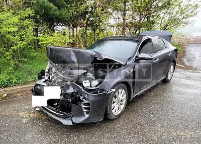 Photo 1 of 12: 2016 Kia K5, VIN KNAGX411BGA038230 — Korean insurance auction