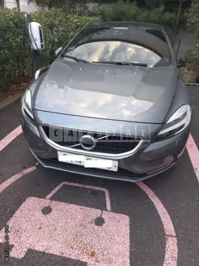 Photo 1 of 25: 2017 Volvo V40 D4, VIN YV1MVA8KDH2382329 — Korean insurance auction