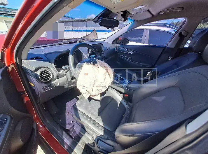Photo 2 of 22: 2018 Hyundai Kona Electric, VIN KMHK281GFKU008281 — Korean insurance auction